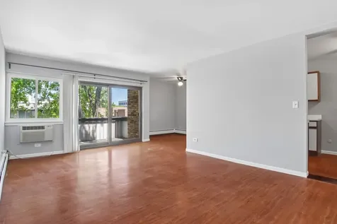 1806 Hemlock Place Schaumburg IL 60173