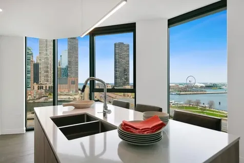 211 North Harbor Drive Chicago IL 60601