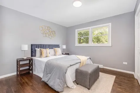 1034 Pine Avenue Olympia Fields IL 60461