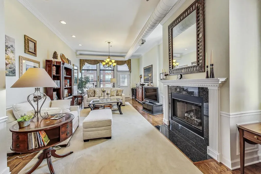 1016 West Madison Street Chicago IL 60607