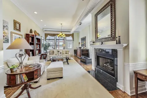 1016 West Madison Street Chicago IL 60607