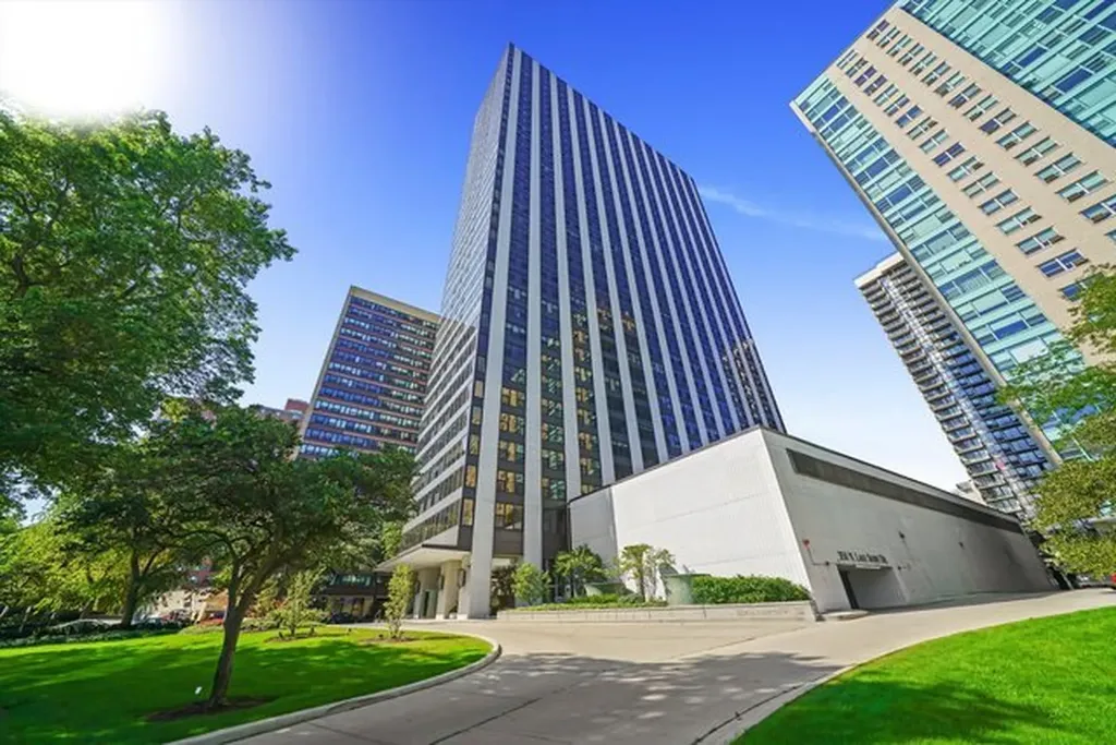 3150 North Lake Shore Drive Chicago IL 60657