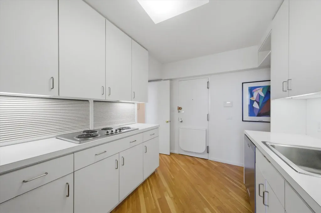 3150 North Lake Shore Drive Chicago IL 60657