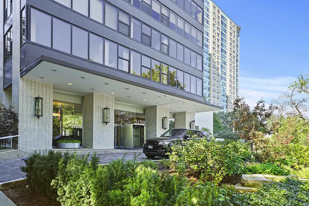 3150 North Lake Shore Drive Chicago IL 60657
