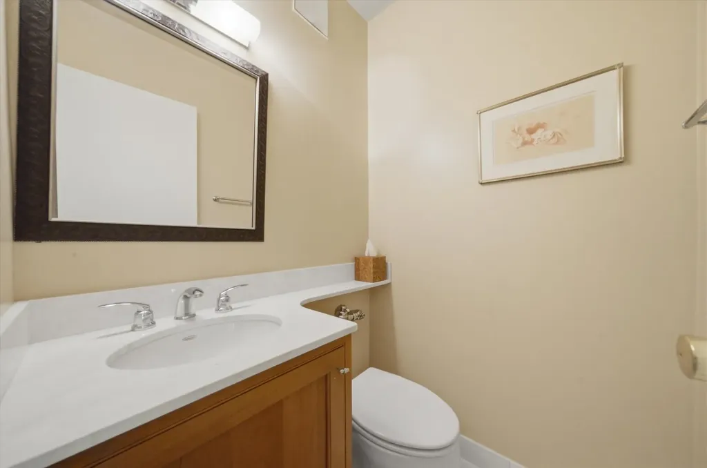3150 North Lake Shore Drive Chicago IL 60657