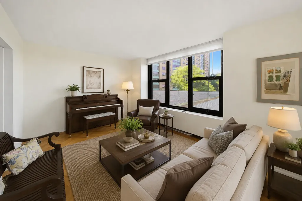 3150 North Lake Shore Drive Chicago IL 60657