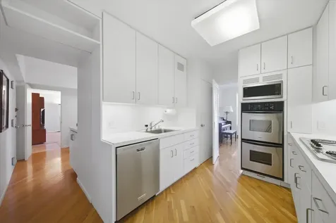 3150 North Lake Shore Drive Chicago IL 60657