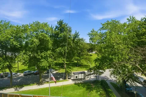 3150 North Lake Shore Drive Chicago IL 60657