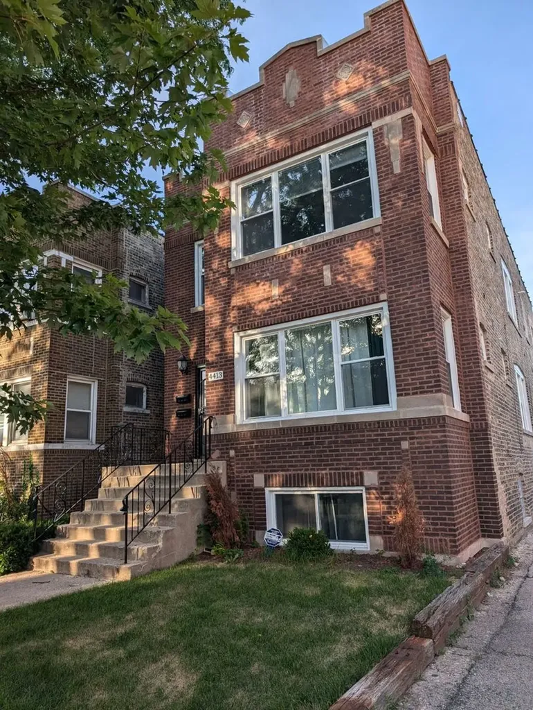 4413 North Keystone Avenue Chicago IL 60630