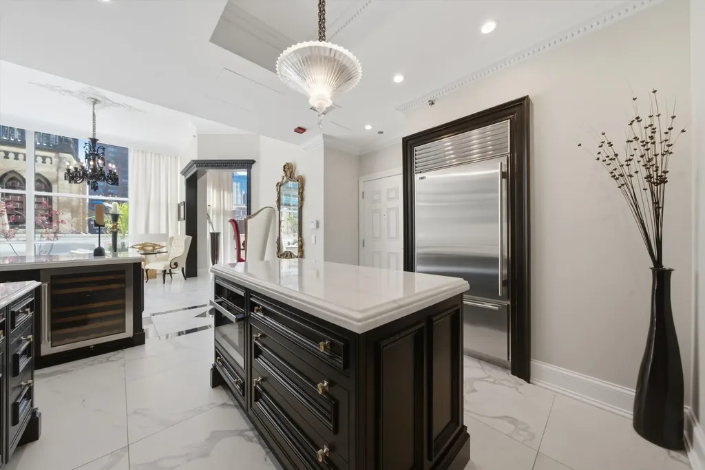 21 East Huron Street Chicago IL 60611