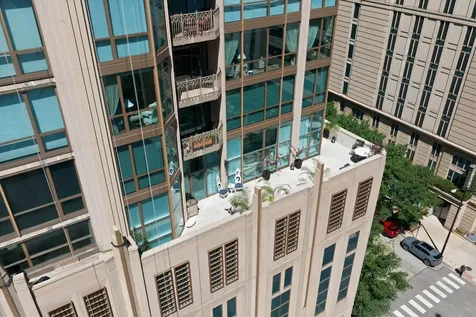 21 East Huron Street Chicago IL 60611