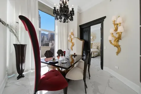 21 East Huron Street Chicago IL 60611