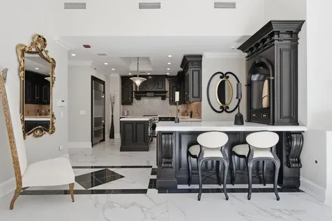 21 East Huron Street Chicago IL 60611