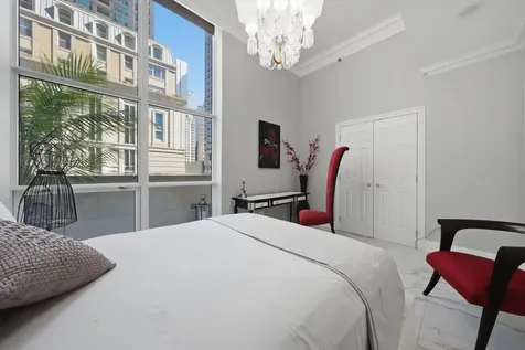 21 East Huron Street Chicago IL 60611