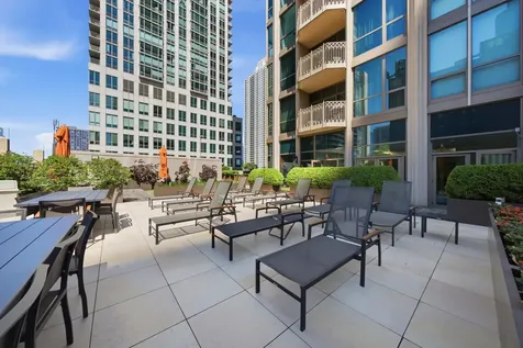 21 East Huron Street Chicago IL 60611