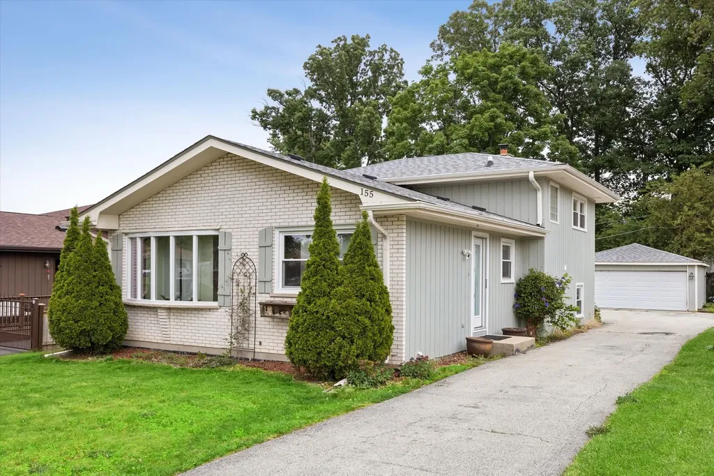 155 Ash Avenue Wood Dale IL 60191