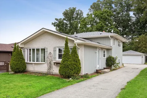155 Ash Avenue Wood Dale IL 60191