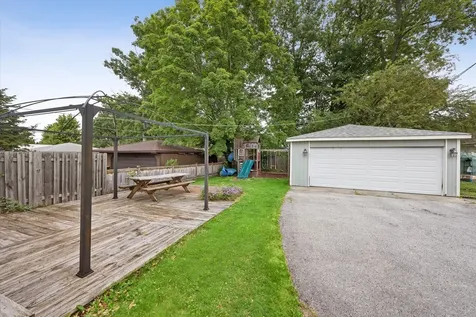155 Ash Avenue Wood Dale IL 60191
