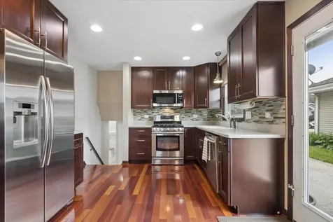 155 Ash Avenue Wood Dale IL 60191