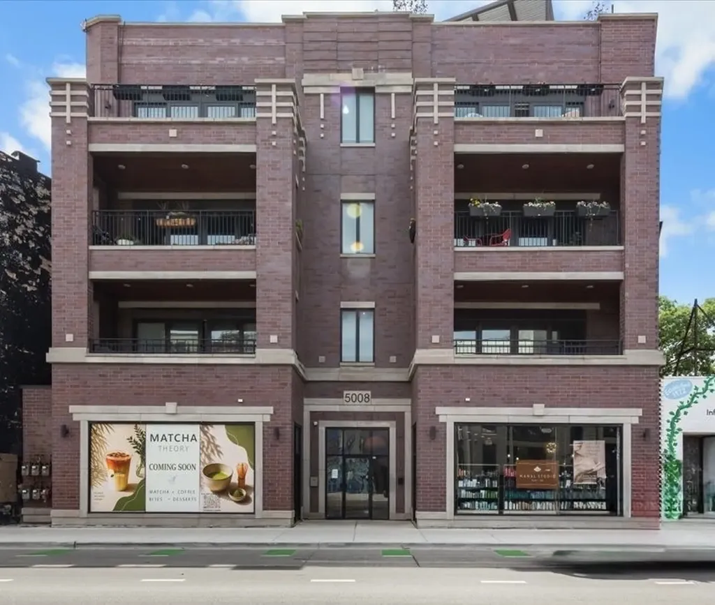 5008 North Lincoln Avenue Chicago IL 60625