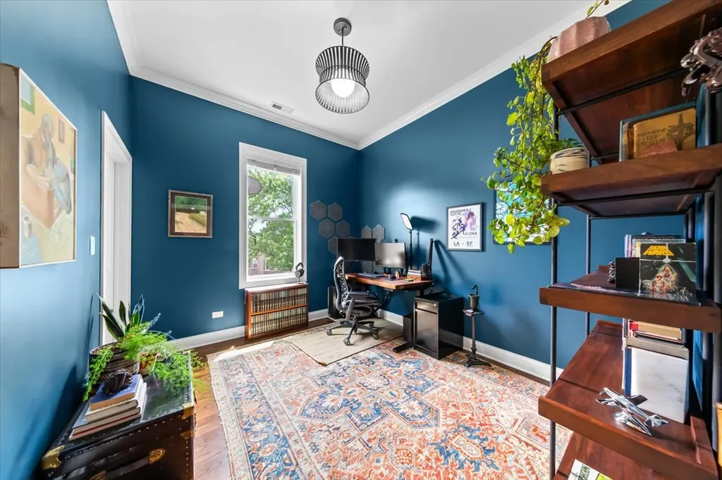 5008 North Lincoln Avenue Chicago IL 60625