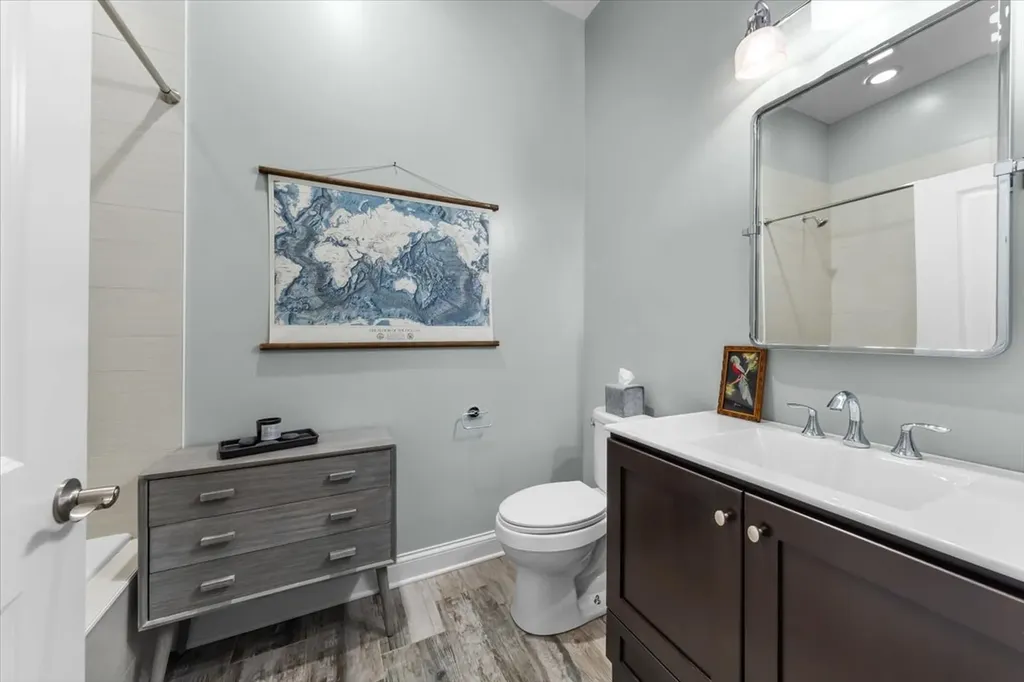 5008 North Lincoln Avenue Chicago IL 60625