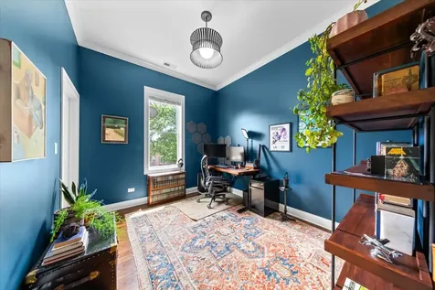 5008 North Lincoln Avenue Chicago IL 60625