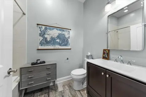 5008 North Lincoln Avenue Chicago IL 60625