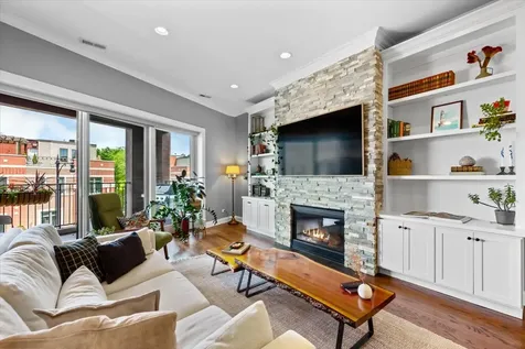 5008 North Lincoln Avenue Chicago IL 60625