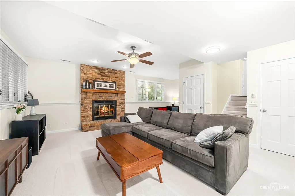 2544 Brockton Circle Naperville IL 60565