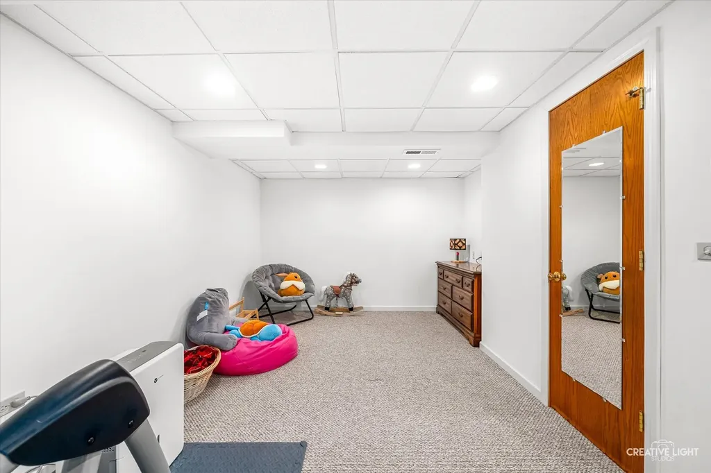 2544 Brockton Circle Naperville IL 60565