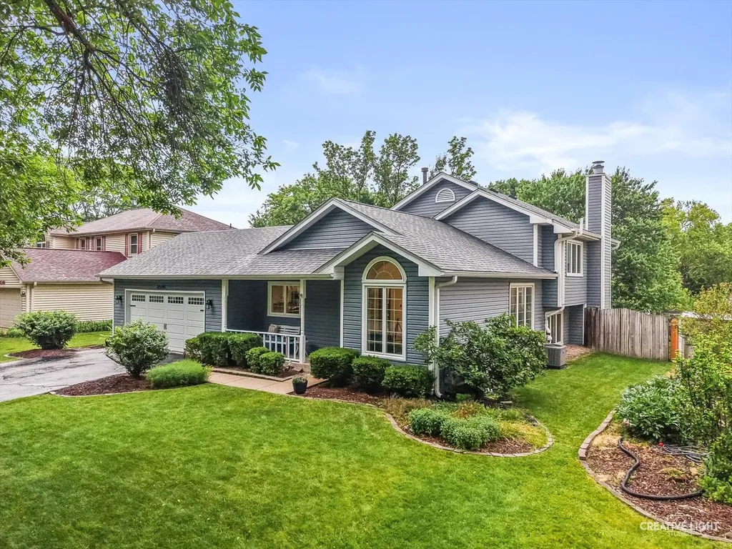2544 Brockton Circle Naperville IL 60565