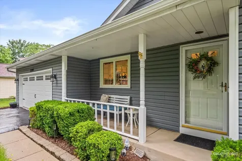 2544 Brockton Circle Naperville IL 60565