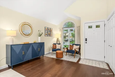 2544 Brockton Circle Naperville IL 60565