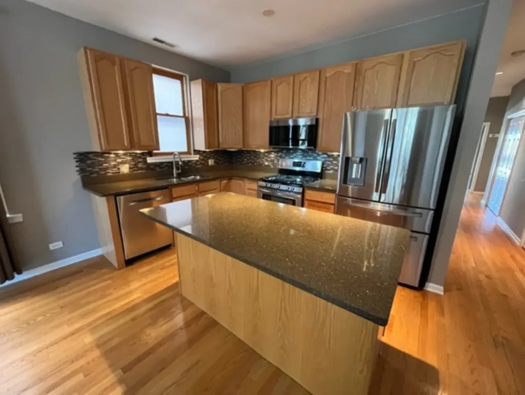 4315 North Richmond Street Chicago IL 60618