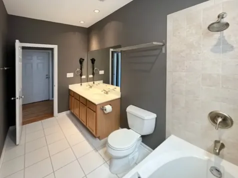 4315 North Richmond Street Chicago IL 60618