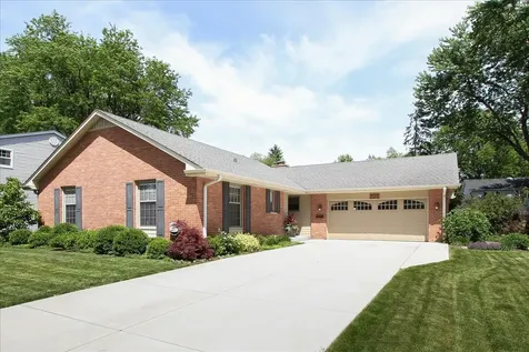 955 North Topanga Drive Palatine IL 60074