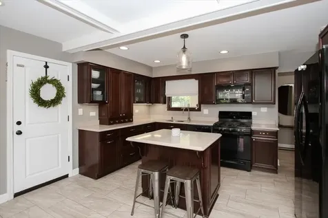 955 North Topanga Drive Palatine IL 60074