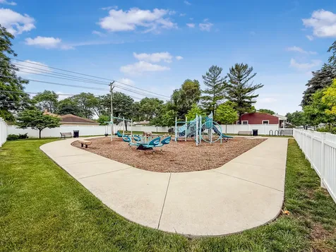 8538 45TH Street Lyons IL 60534