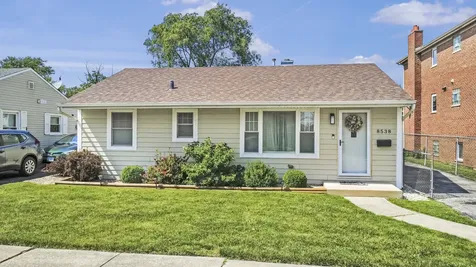 8538 45TH Street Lyons IL 60534