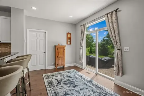 218 Foxford Drive Cary IL 60013