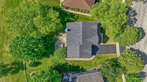 218 Foxford Drive Cary IL 60013