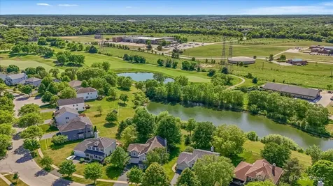218 Foxford Drive Cary IL 60013
