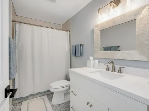 1681 Wilton Court Libertyville IL 60048