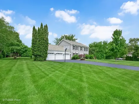 1681 Wilton Court Libertyville IL 60048