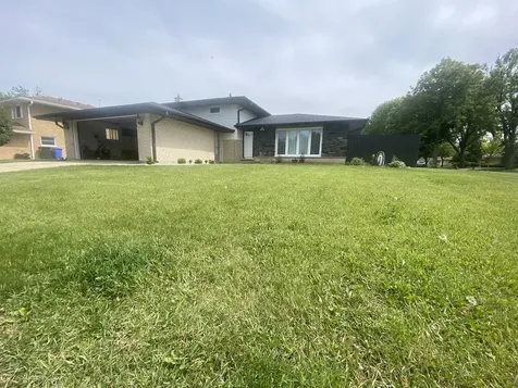 1801 East Aztec Lane Mount Prospect IL 60056