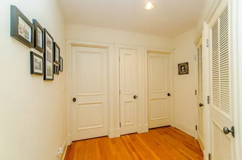 166 West Grand Avenue Chicago IL 60654