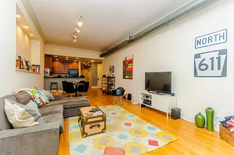 166 West Grand Avenue Chicago IL 60654