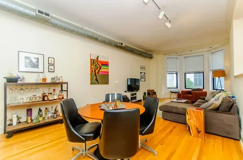 166 West Grand Avenue Chicago IL 60654