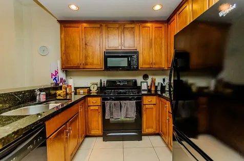 166 West Grand Avenue Chicago IL 60654